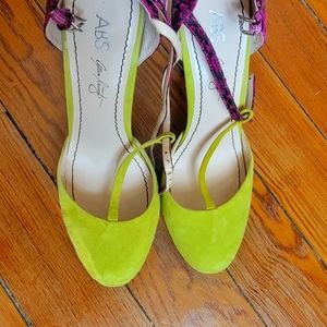 Size 10 Allen Schwartz heels